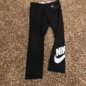 Nike women’s leggings! White nike back of leg!